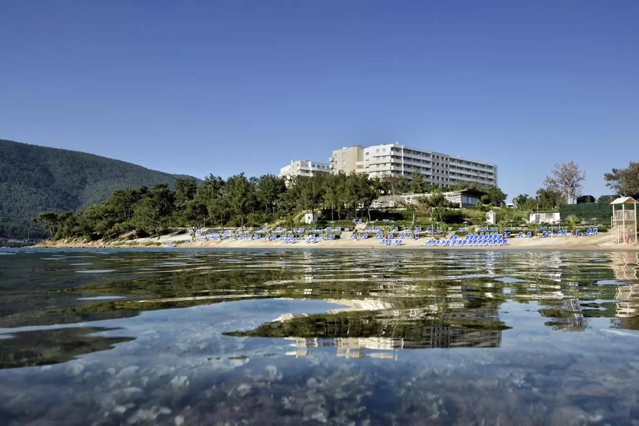 lablancheisland_shabaviz (17).jpg